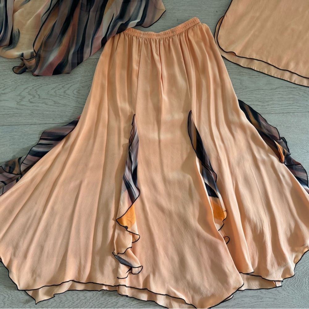 NWT Yolanda Lorente hand painted 100% silk 4 piece set size small - Picture 4 of 16